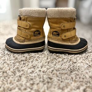 Sorel Toddler Brown and Black Boots - Sz 7